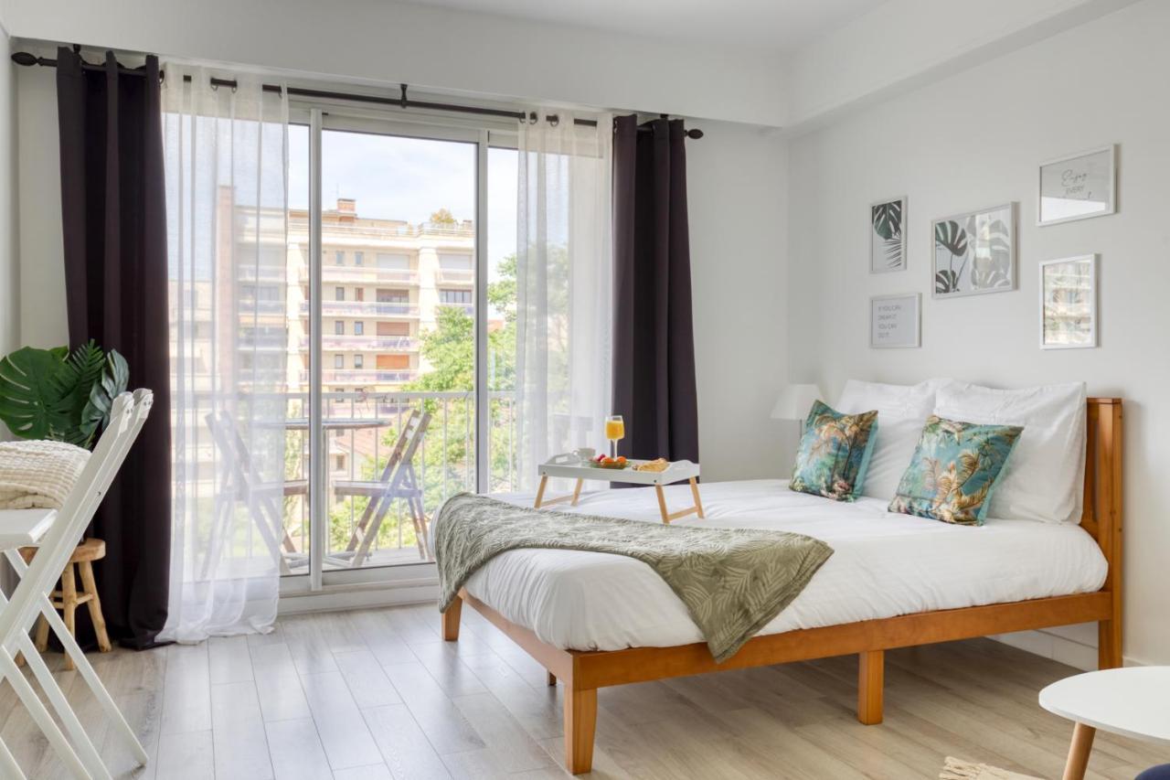 Zzzen Aux Portes De Paris Avec Parking Et Netflix Vincennes Dış mekan fotoğraf